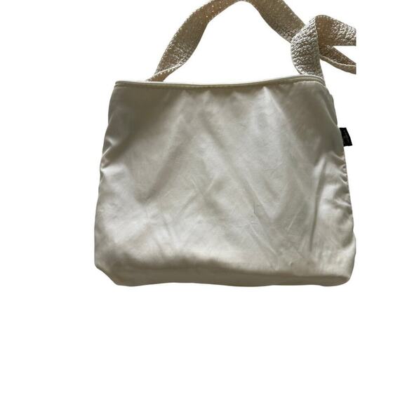 The Sak Cute natural nylon crochet shoulder bay with zipper closure M size. - Picture 10 of 16
